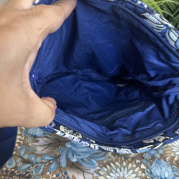 Vera Bradley Set-Crossbody Purse Blue Floral Design And Matching Wristlet - Picture 9 of 16